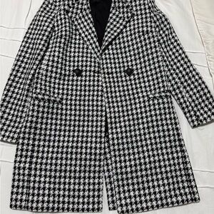 Express Black and White Houndstooth Blazer Heavy Coat- Size XS